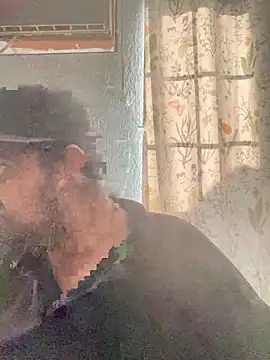 Snapshot of Miguel16i chatting on February 2025 12:21:02 AM Miguel16i online show from February 2025 12:21:02 AM