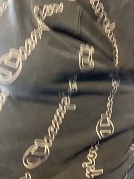 Snapshot of Miguel16i chatting on March 2025 04:33:01 PM Miguel16i online show from March 2025 04:33:01 PM