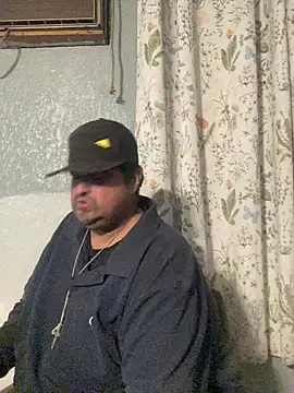 Snapshot of Miguel16i chatting on March 2025 04:25:01 AM Miguel16i online show from March 2025 04:25:01 AM