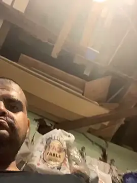 Snapshot of Miguel16i chatting on September 2025 04:18:01 PM Miguel16i online show from September 2025 04:18:01 PM