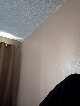 Snapshot of Miguel16i chatting on October 2025 04:31:02 PM Miguel16i online show from October 2025 04:31:02 PM