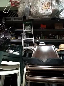 Snapshot of Miguel16i chatting on November 2025 08:25:02 PM Miguel16i online show from November 2025 08:25:02 PM