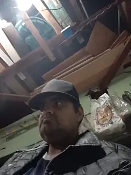 Snapshot of Miguel16i chatting on December 2025 07:28:01 AM Miguel16i online show from December 2025 07:28:01 AM