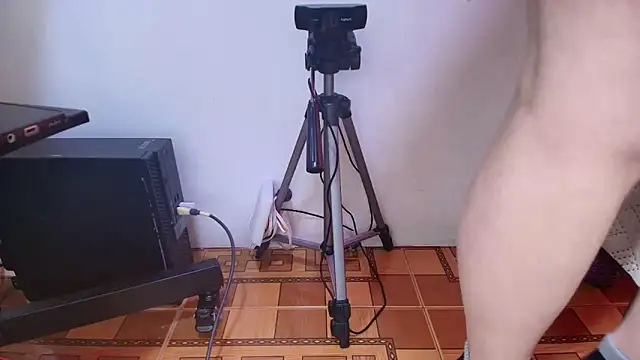 Snapshot of Eda_Bonne chatting on October 2025 12:57:02 PM Eda Bonne online show from October 2025 12:57:02 PM