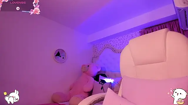 kitty roouse online show from December 2024 10:08:02 AM