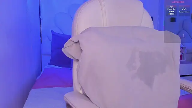 kitty roouse online show from January 2026 06:51:02 AM