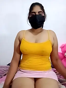 SLZAARA online show from October 2025 08:20:01 PM