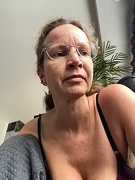 AnnikaRose online show from September 2025 11:23:01 AM