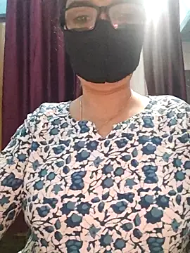 Aishwaryaa 69 online show from October 2025 04:19:02 AM