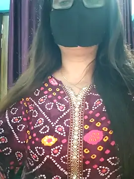 Aishwaryaa 69 online show from October 2025 04:05:02 PM