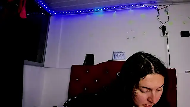 Sweet-Suck69 online show from March 2025 07:02:01 AM