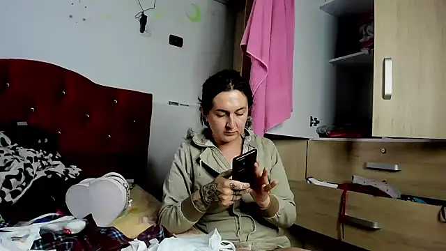 Sweet-Suck69 online show from March 2025 10:49:01 PM