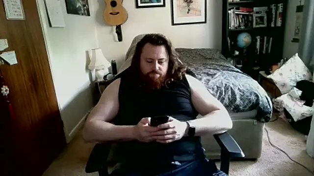Snapshot of Hairy_Guy30 chatting on May 2026 06:37:01 PM Hairy Guy30 online show from May 2026 06:37:01 PM