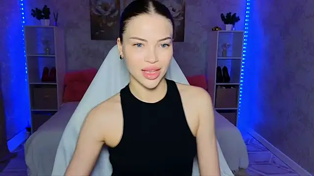 EmmyMills online show from May 2026 06:23:02 PM