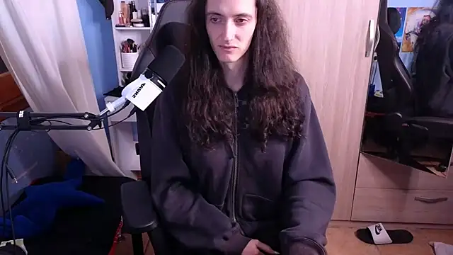 MemiKouki online show from January 2025 05:37:02 PM