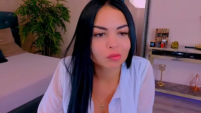 MichelleReys online show from October 2025 07:25:02 PM