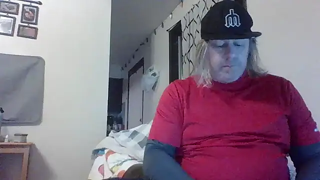 Mic Oxinner online show from January 2025 12:24:01 PM