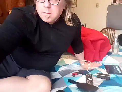 Mic Oxinner online show from February 2025 09:39:01 PM