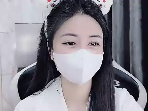  Lygn   online show from February 2025 04:01:01 AM