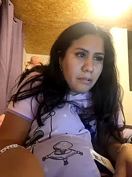 KasiaVenus  online show from December 2024 04:45:01 AM