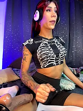 Snapshot of Alexa_Chanell_Oficial chatting on September 2025 11:38:01 PM Alexa Chanell Oficial online show from September 2025 11:38:01 PM