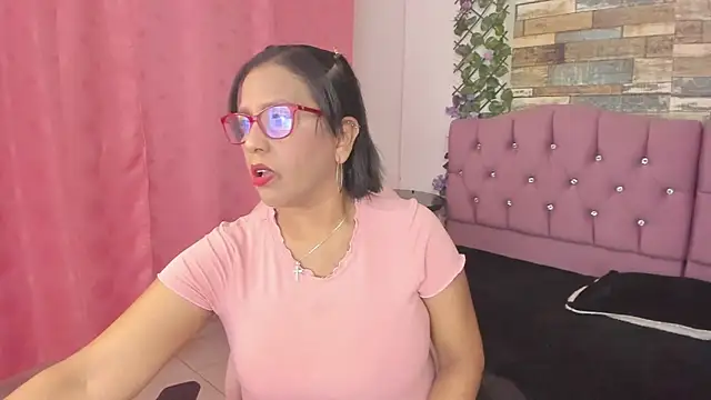 Snapshot of elizabeth_mature23 chatting on December 2024 01:01:02 PM elizabeth mature23 online show from December 2024 01:01:02 PM