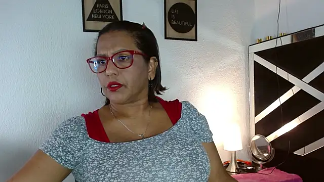 Snapshot of elizabeth_mature23 chatting on October 2025 04:06:02 PM elizabeth mature23 online show from October 2025 04:06:02 PM