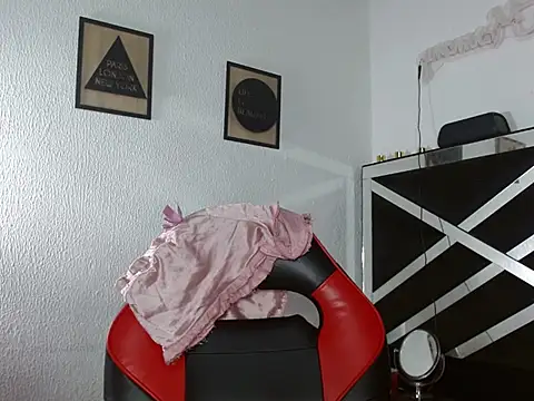 elizabeth mature23 online show from April 2026 01:06:02 PM