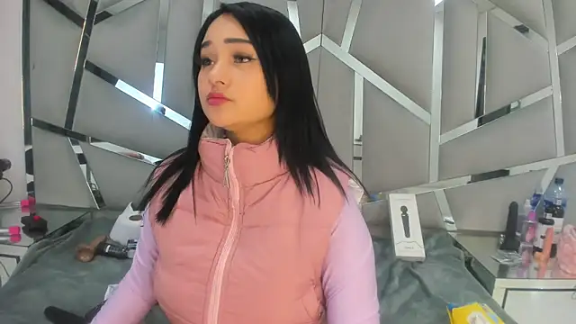 Catherinee69 x online show from January 2025 10:34:02 AM