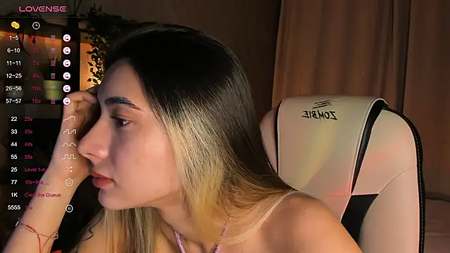 DarlaLike online show from October 2025 03:38:01 AM