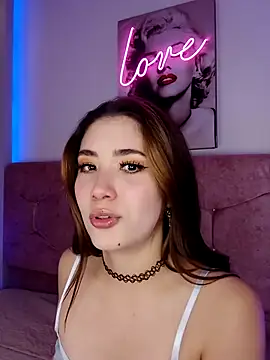 lunar leen online show from February 2025 11:09:02 PM