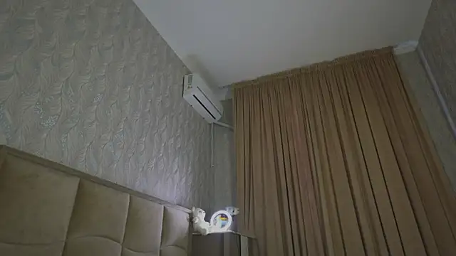 heyheyneko online show from April 2026 09:43:01 AM