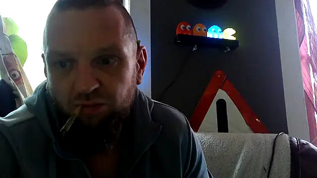 donhulio482 online show from March 2025 09:42:01 AM