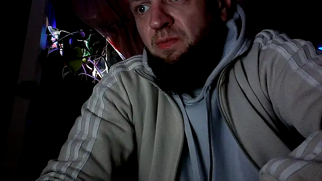 donhulio482 online show from March 2025 08:10:02 PM