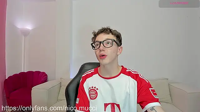 niico 18 online show from December 2024 02:08:02 PM