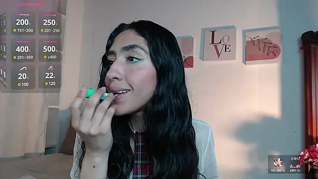 madisex s online show from March 2025 11:47:02 AM