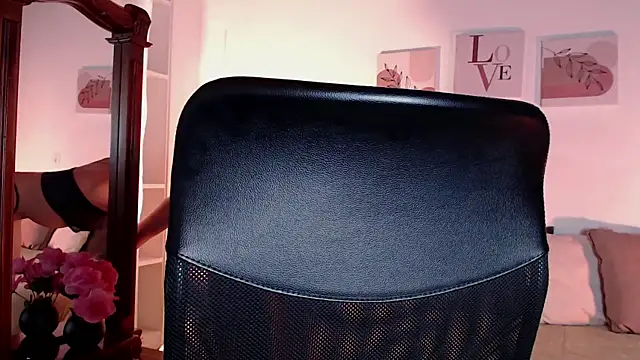 madisex s online show from September 2025 12:27:02 PM