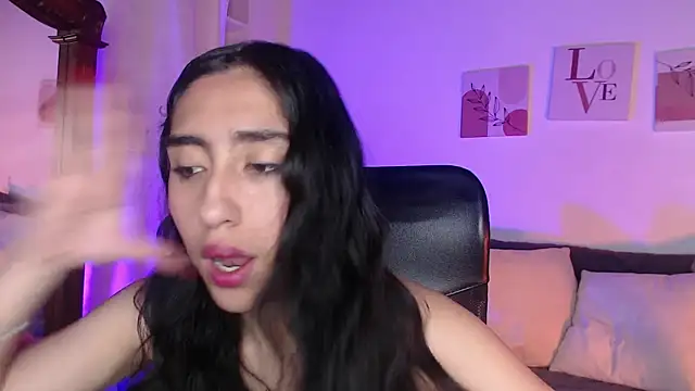 madisex s online show from November 2025 01:02:01 PM