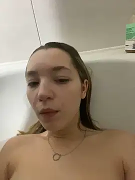 MiaThaine online show from December 2024 11:01:01 AM