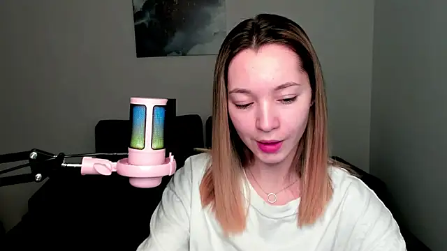 MiaThaine online show from January 2025 11:38:01 PM