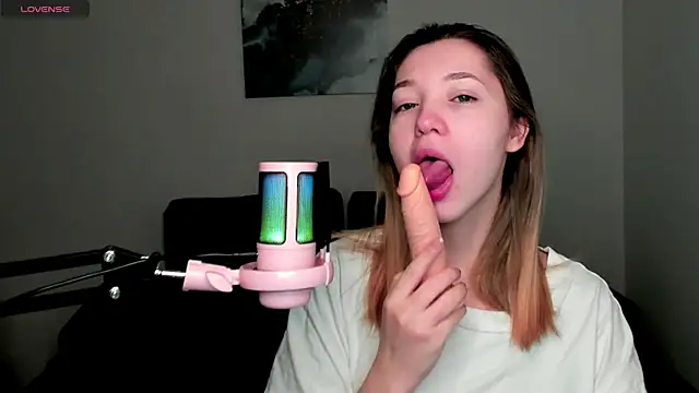 MiaThaine online show from January 2025 01:34:02 AM