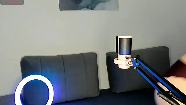 MiaThaine online show from February 2025 01:14:02 PM