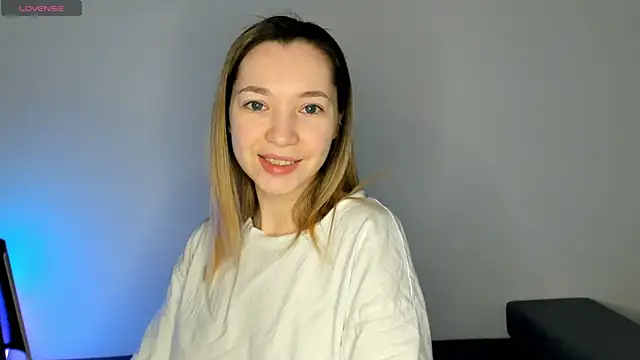 MiaThaine online show from February 2025 01:19:01 AM