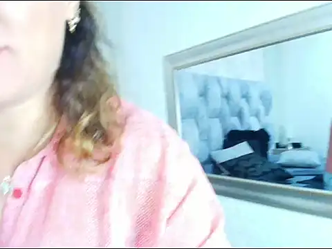 charlotte  G online show from September 2025 11:12:02 AM