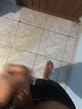 Snapshot of vintin21cm chatting on October 2025 02:44:01 AM vintin21cm online show from October 2025 02:44:01 AM