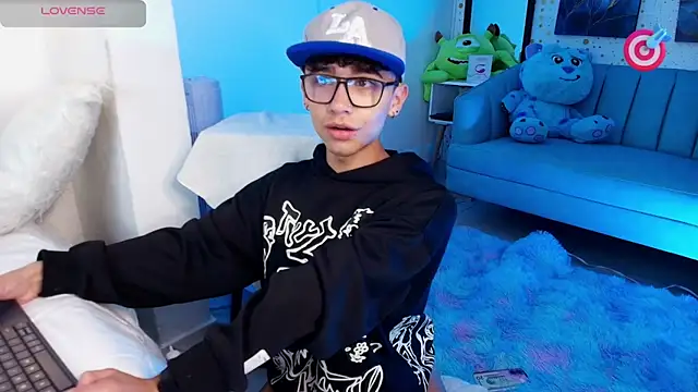 Niico Cruz online show from February 2025 08:20:01 AM