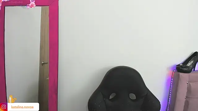 Katalina novoa online show from February 2025 12:40:02 AM