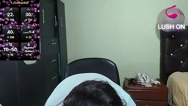 hairyglad69 online show from September 2025 02:18:02 PM