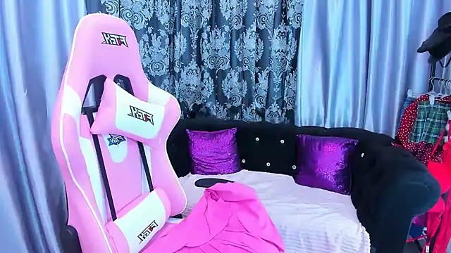 KamilaFoxy online show from February 2025 07:07:02 AM