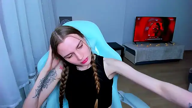 StellaLawless online show from January 2025 01:32:01 AM